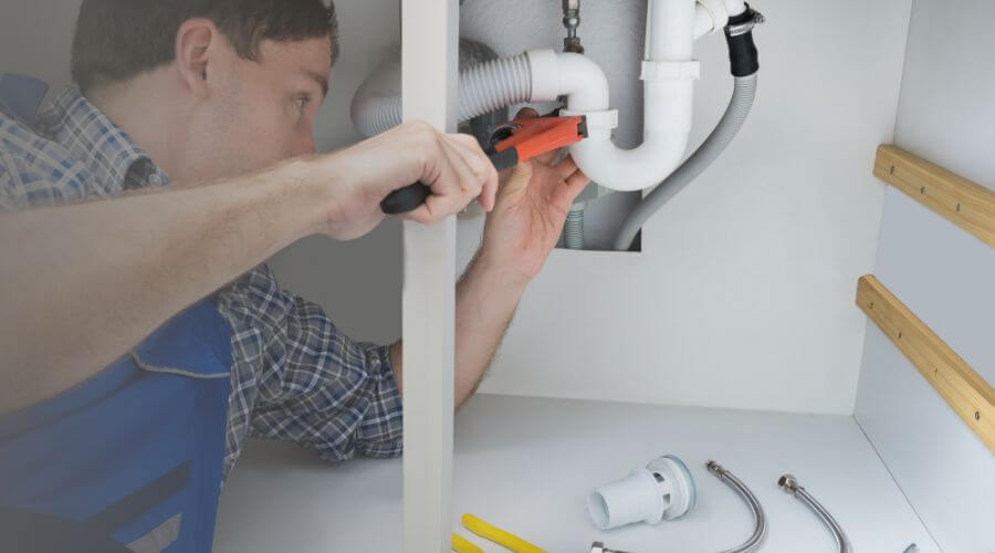 Expert burst pipe repair services in Mountain View, WY